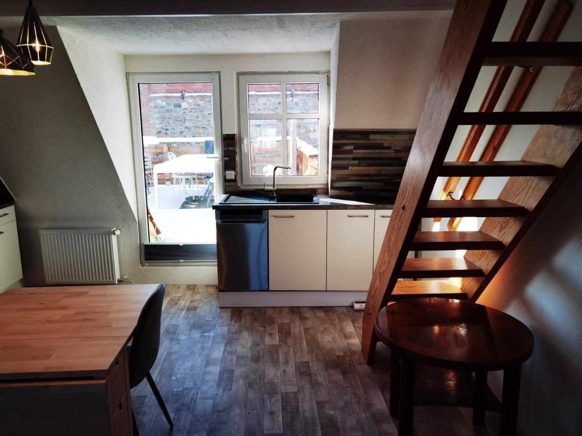 Gemuetliche Dachwohnung Mit Kleiner Oder Grosser Dachterrasse Nebeneinander Wolmirstedt エクステリア 写真
