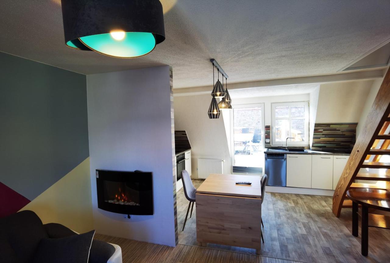 Gemuetliche Dachwohnung Mit Kleiner Oder Grosser Dachterrasse Nebeneinander Wolmirstedt エクステリア 写真