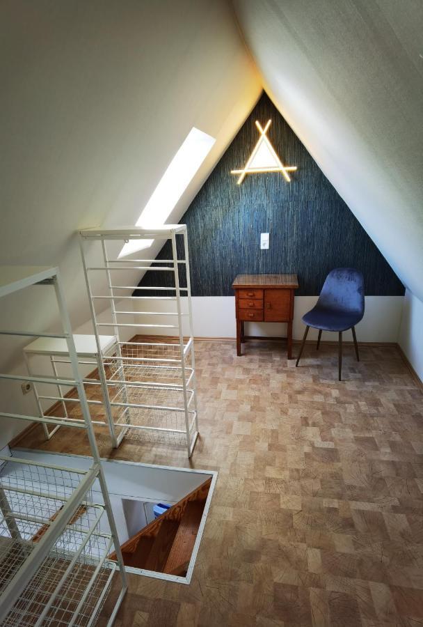 Gemuetliche Dachwohnung Mit Kleiner Oder Grosser Dachterrasse Nebeneinander Wolmirstedt エクステリア 写真