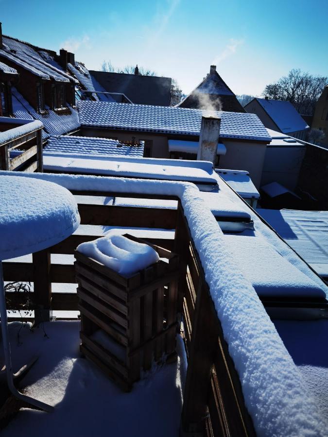 Gemuetliche Dachwohnung Mit Kleiner Oder Grosser Dachterrasse Nebeneinander Wolmirstedt エクステリア 写真