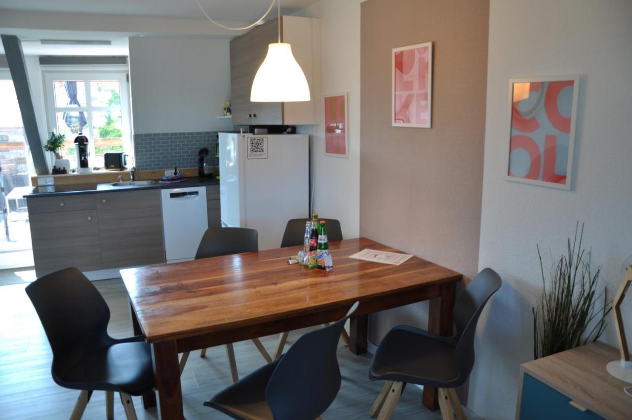 Gemuetliche Dachwohnung Mit Kleiner Oder Grosser Dachterrasse Nebeneinander Wolmirstedt エクステリア 写真