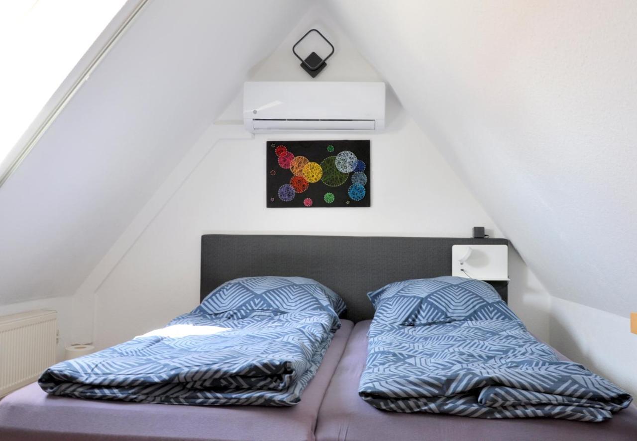 Gemuetliche Dachwohnung Mit Kleiner Oder Grosser Dachterrasse Nebeneinander Wolmirstedt エクステリア 写真
