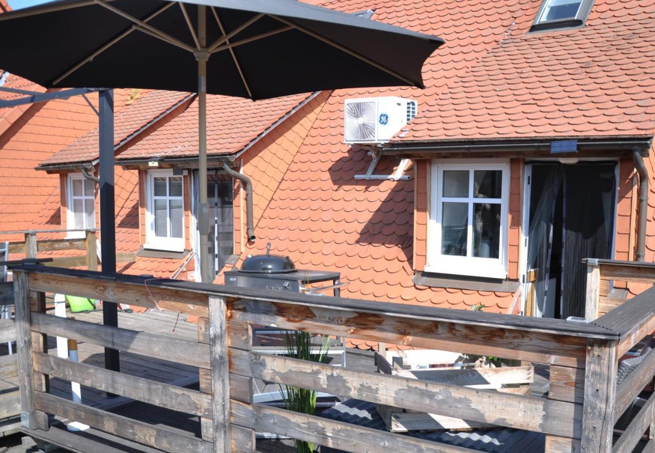 Gemuetliche Dachwohnung Mit Kleiner Oder Grosser Dachterrasse Nebeneinander Wolmirstedt エクステリア 写真