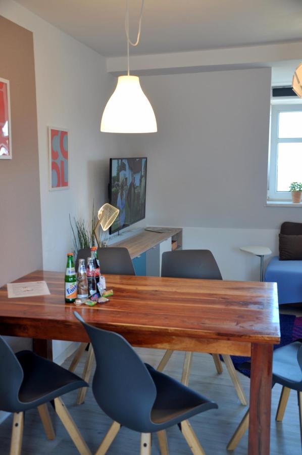 Gemuetliche Dachwohnung Mit Kleiner Oder Grosser Dachterrasse Nebeneinander Wolmirstedt エクステリア 写真