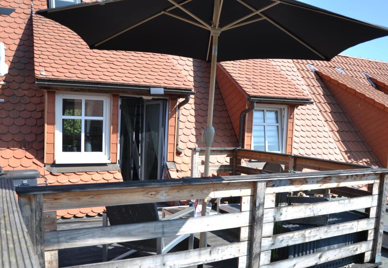 Gemuetliche Dachwohnung Mit Kleiner Oder Grosser Dachterrasse Nebeneinander Wolmirstedt エクステリア 写真